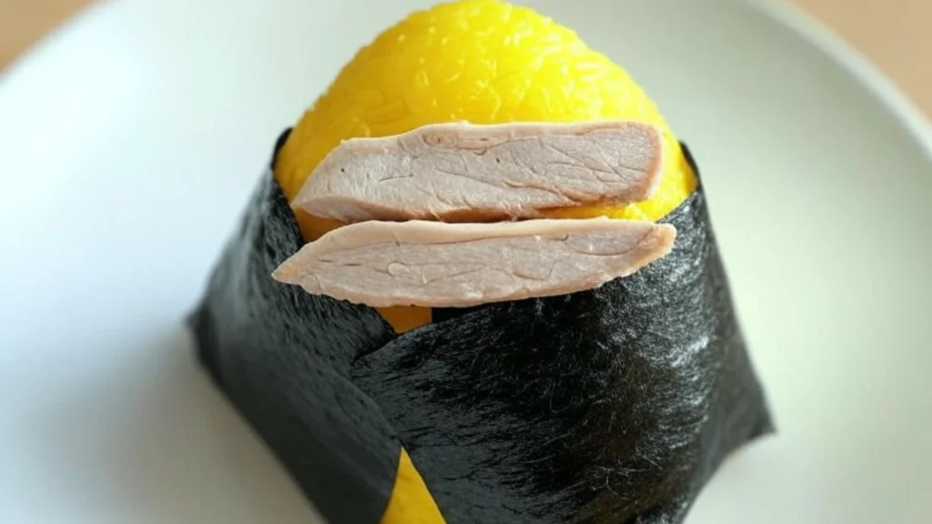 Nasi Kuning Onigiri: Paduan Rasa Tradisional dan Modern yang Menggugah Selera