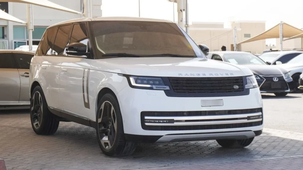 Maia Estianty Rayakan Hadiah Istimewa Dari Suami: Mobil Mewah Range Rover PHEV