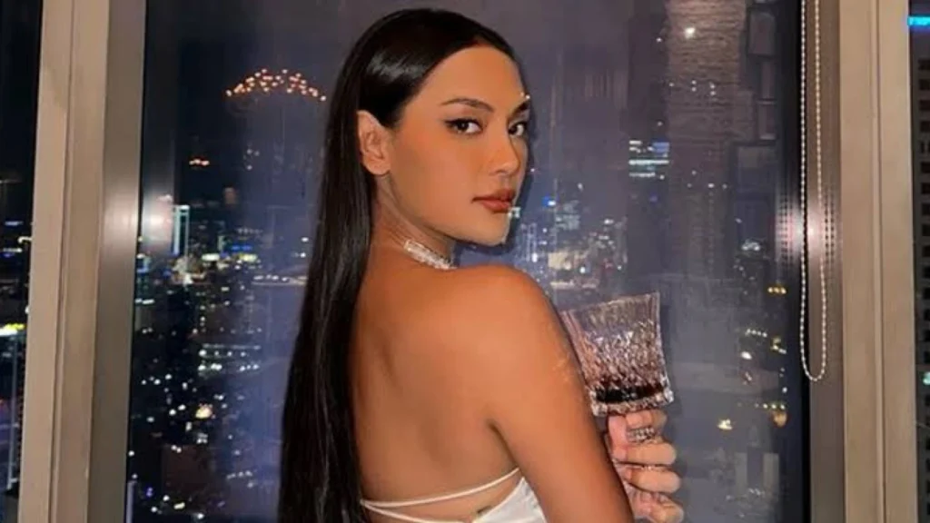 Kabar Bahagia Kehamilan Erika Carlina Menyita Perhatian Publik