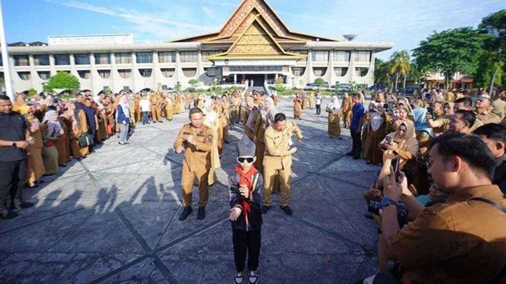 Rayyan Arkan Dikha: Bocah Penari Pacu Jalur yang Jadi Duta Pariwisata Riau