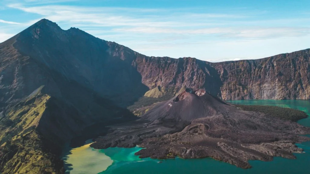 Kecelakaan Pendaki Swiss di Gunung Rinjani: Momen Menegangkan saat Evakuasi