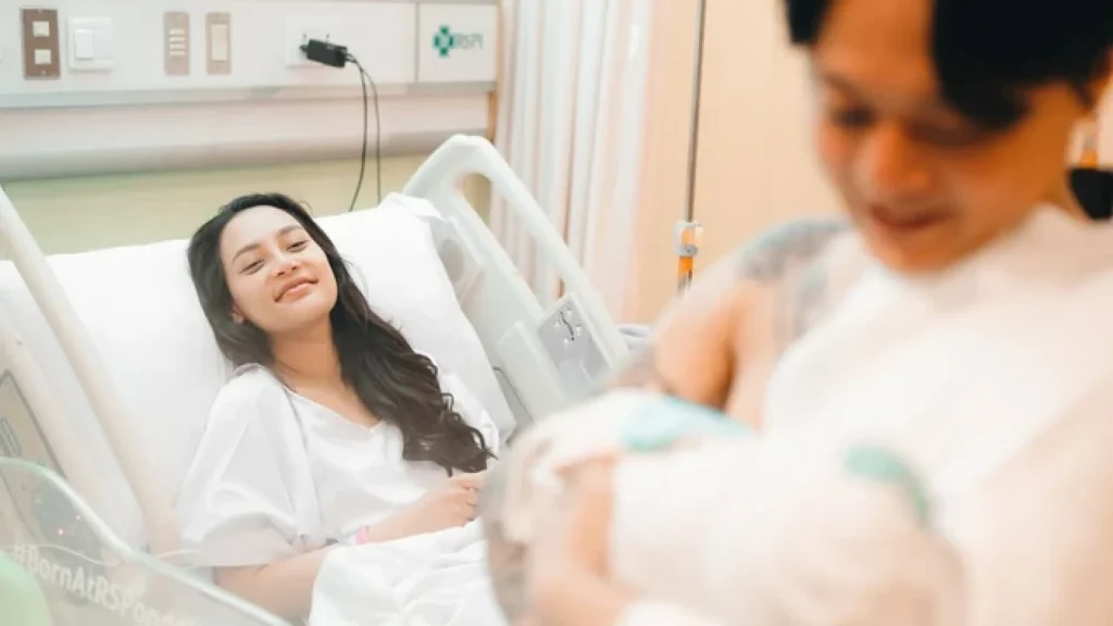 Erika Carlina Melahirkan Anak Pertama, Ini Makna Nama Sang Buah Hati