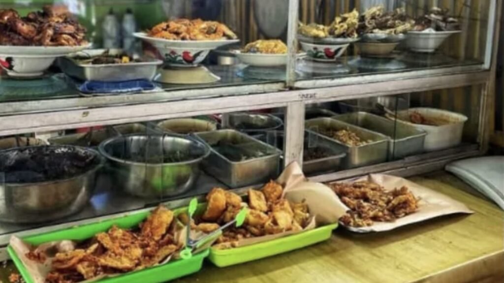 Warteg: Surga Kuliner Mahasiswa dengan Harga Terjangkau