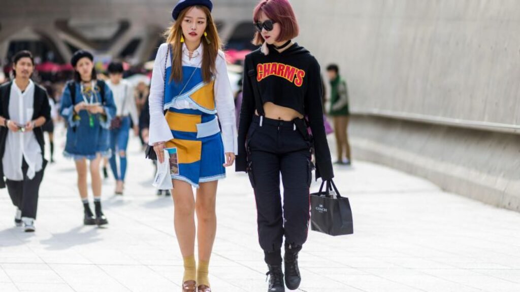 Gaya Streetwear untuk Cewek Aktif: Tetap Stylish dengan Kenyamanan