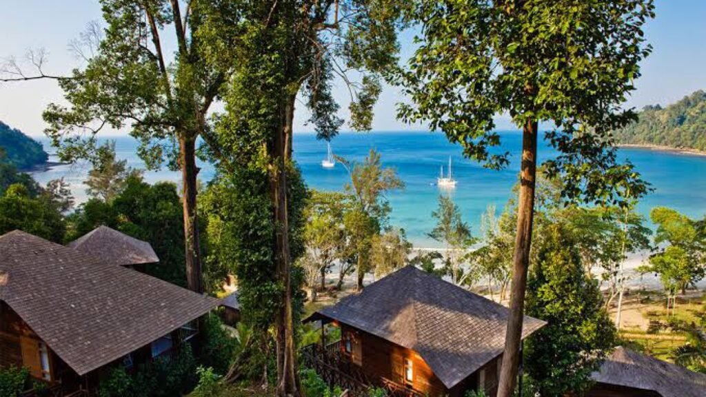 Rekomendasi Tempat Menginap Indah di Indonesia