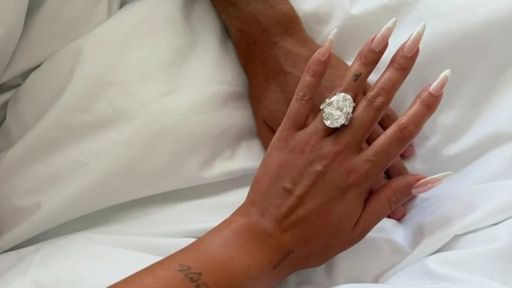 Georgina Rodriguez Pamer Cincin Berlian dari Cristiano Ronaldo Senilai Rp 81 Miliar